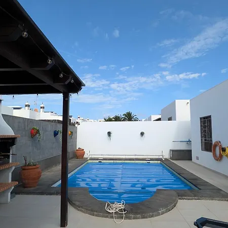 Lanzahost Casa Patricio * Коста-Тегисе